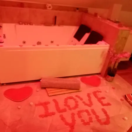 Daire Jacuzzi Au Centre *