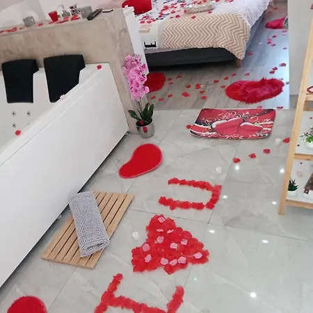Apartmán Jacuzzi Au Centre