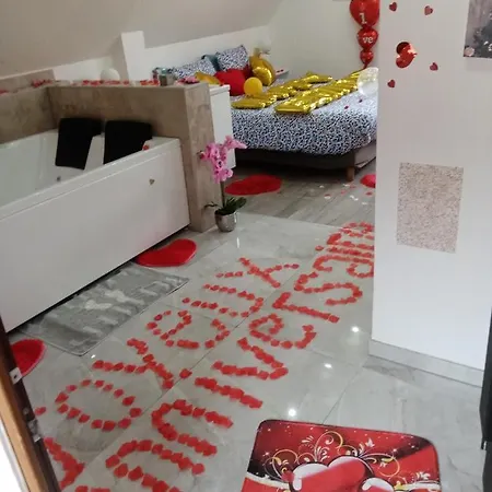 Apartmán Jacuzzi Au Centre